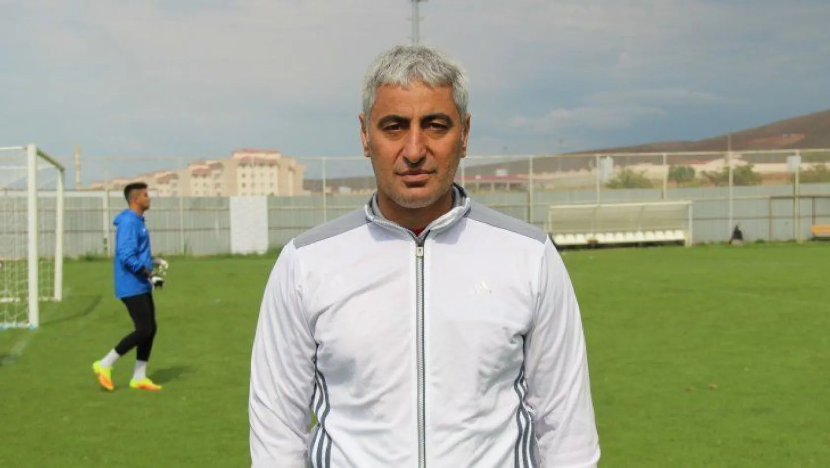 Elaziz Belediyespor, Alaattin Tutaş ile sözleşmesini uzattı