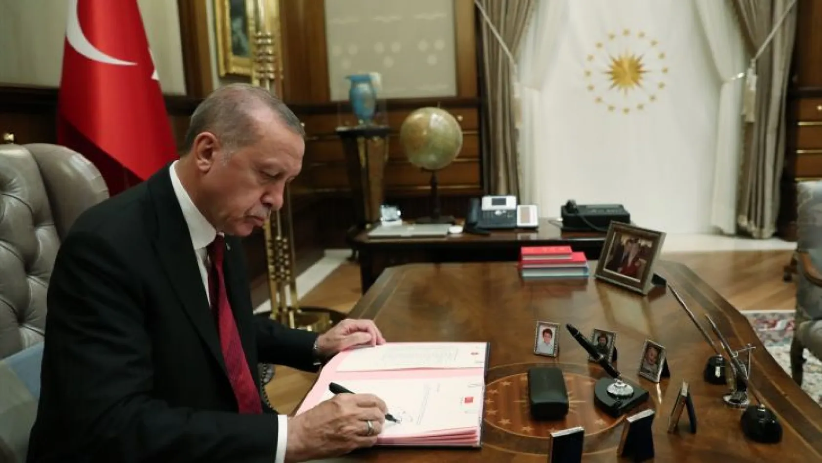 Erdoğan imzaladı! Staj ücret süresinde değişiklik