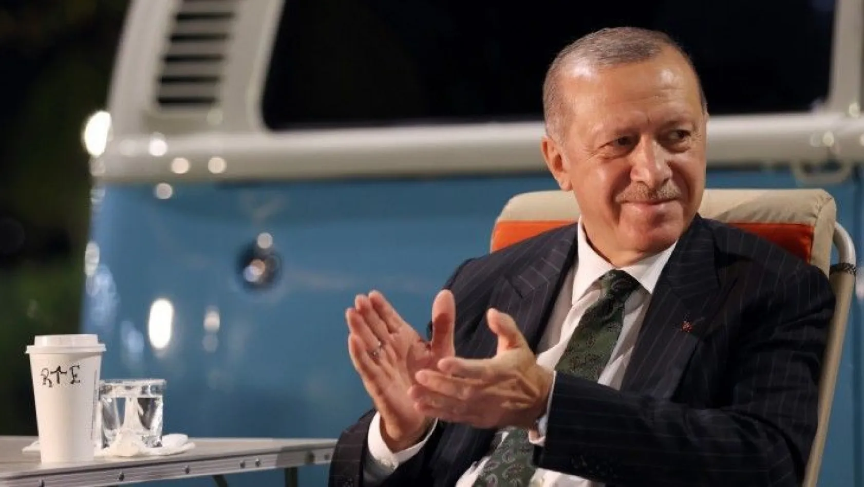 Erdoğan, Mersin'de gençlerle bir araya geldi