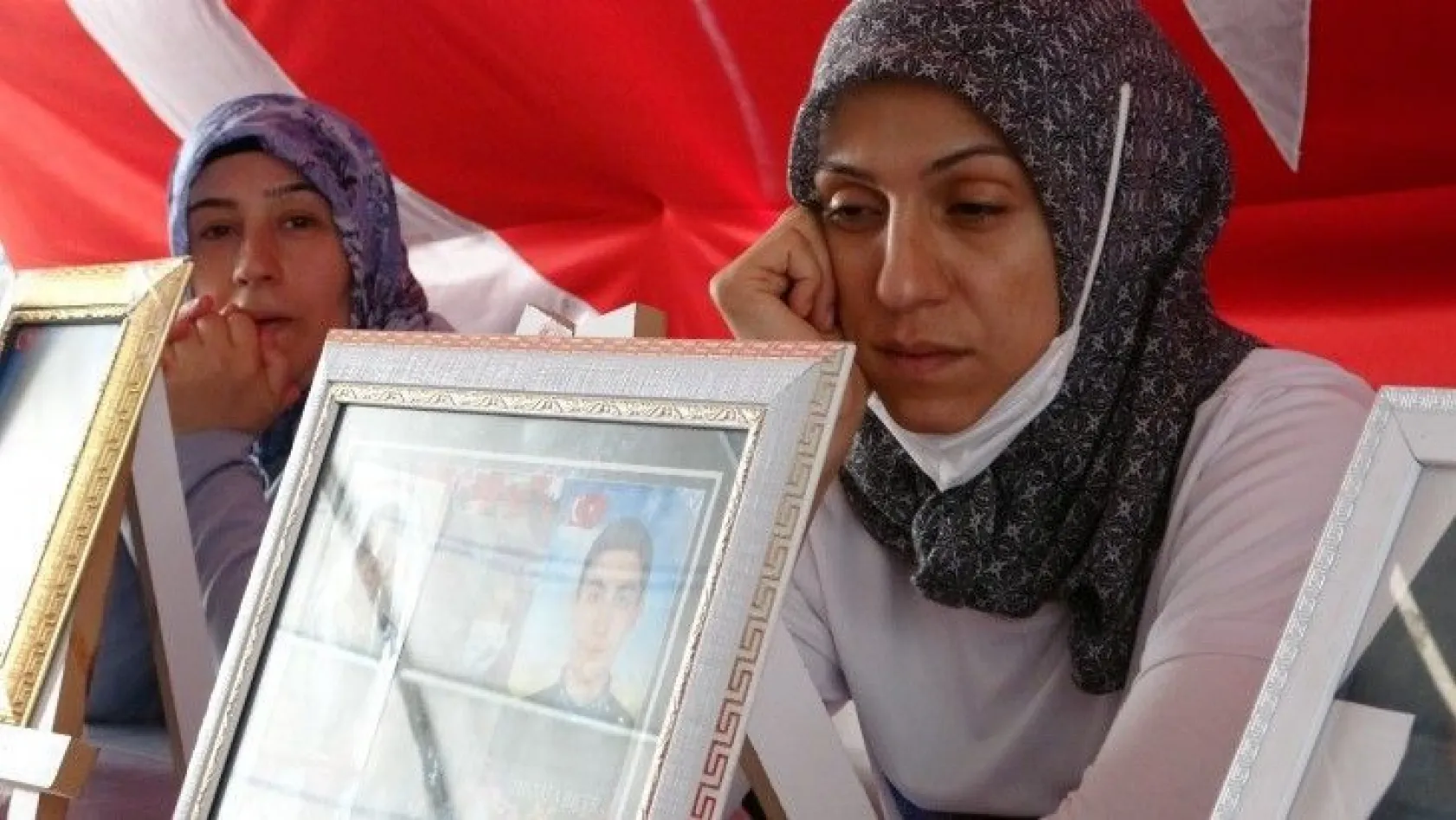 Evlat nöbetindeki aileler Kurban Bayramı'na hüzünlü girdi