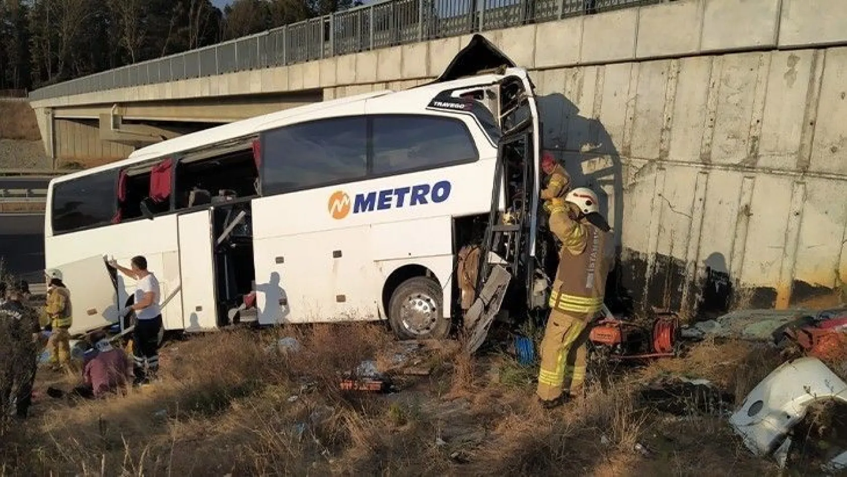 Feci kazada otobüs sürücüsünün uyuduğu iddiası