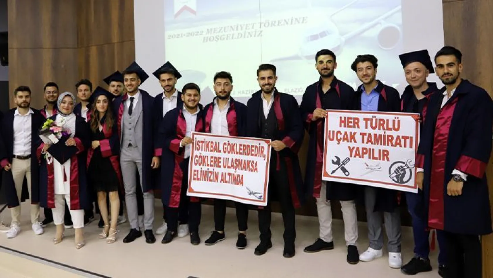 Fırat Üniversitesi öğrencileri mezun oluyor