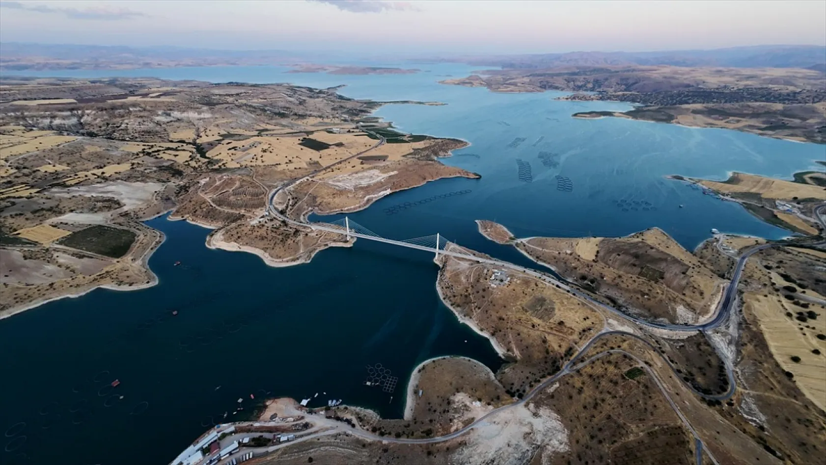 Elazığ'da suların altından medeniyet çıktı