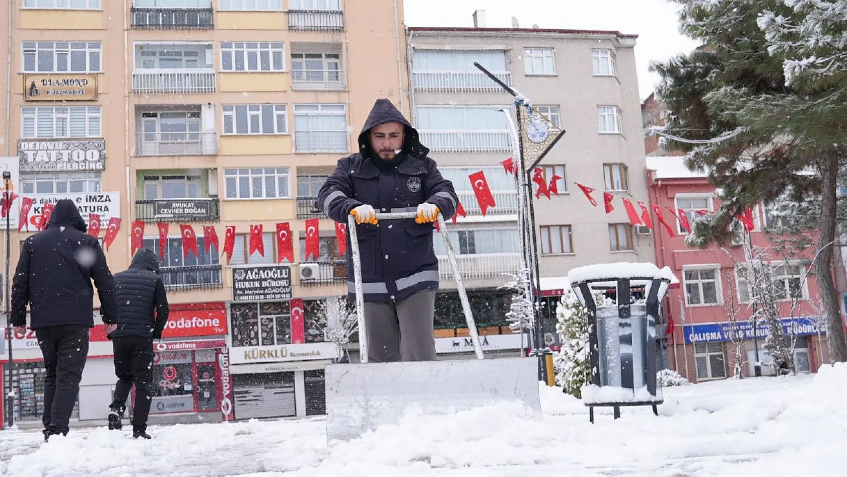 Elazığ'da karla mücadele seferberliği