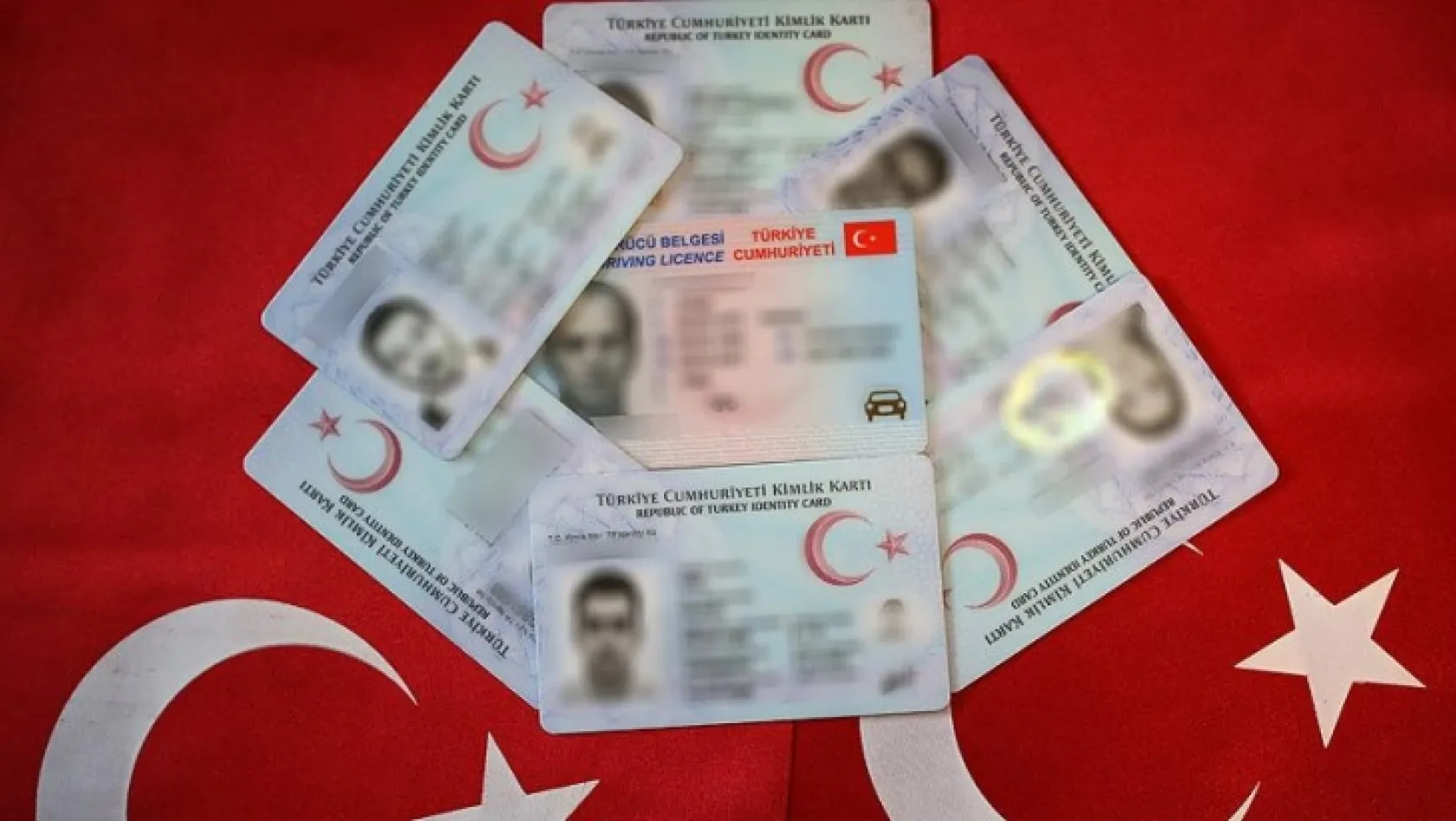 Türk vatandaşlığına geçiş kolaylaştırıldı