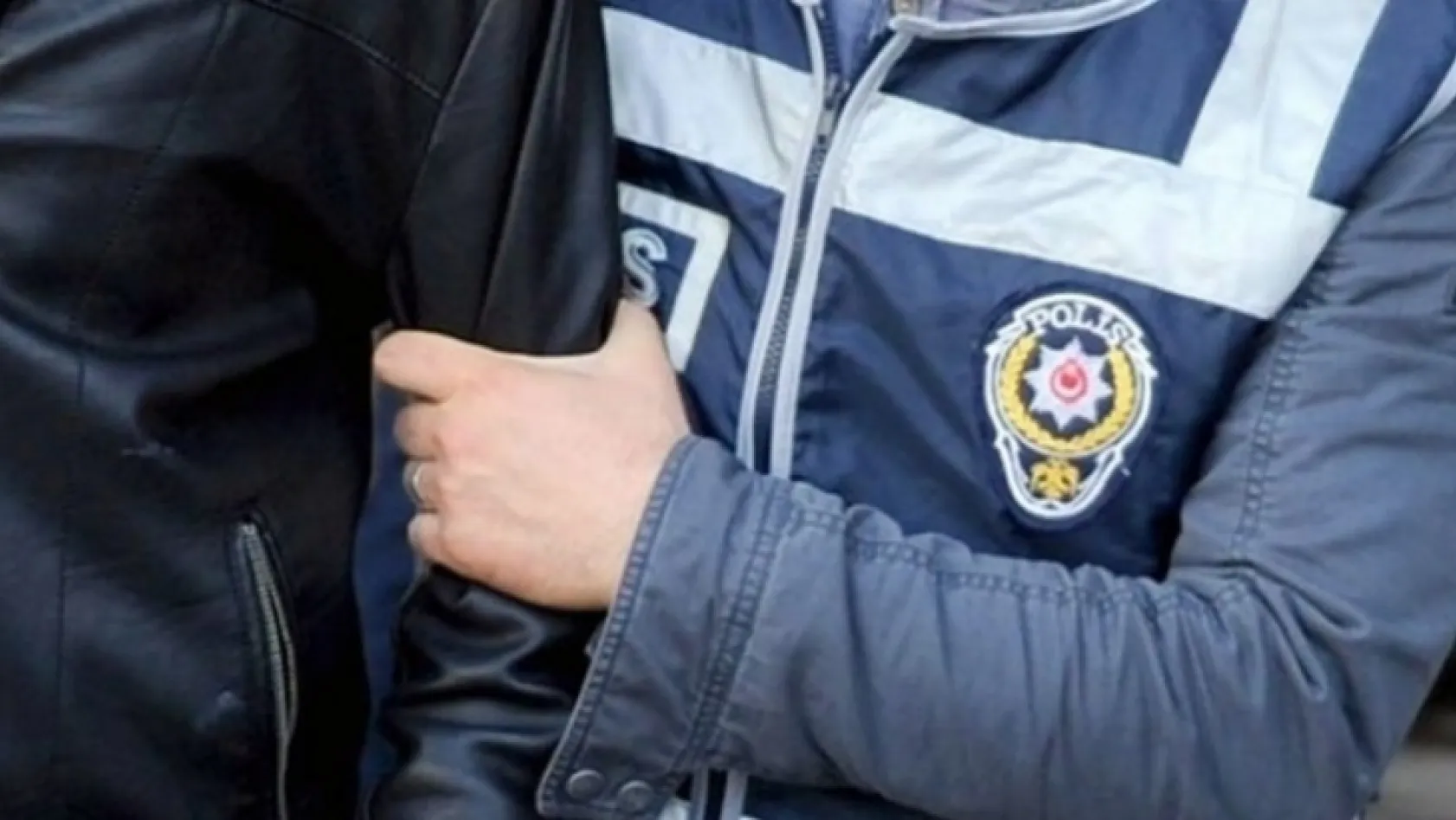 Tunceli'de, bombalı aracı bırakan zanlı tutuklandı