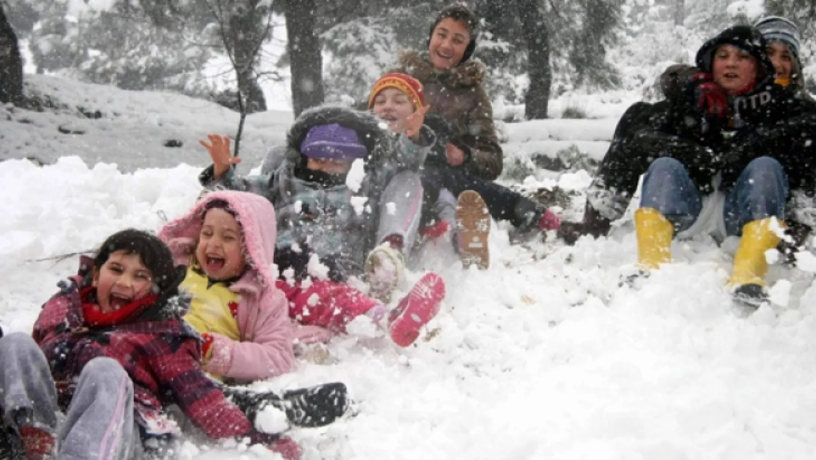 Elazığ'da iki ilçede okullar tatil edildi
