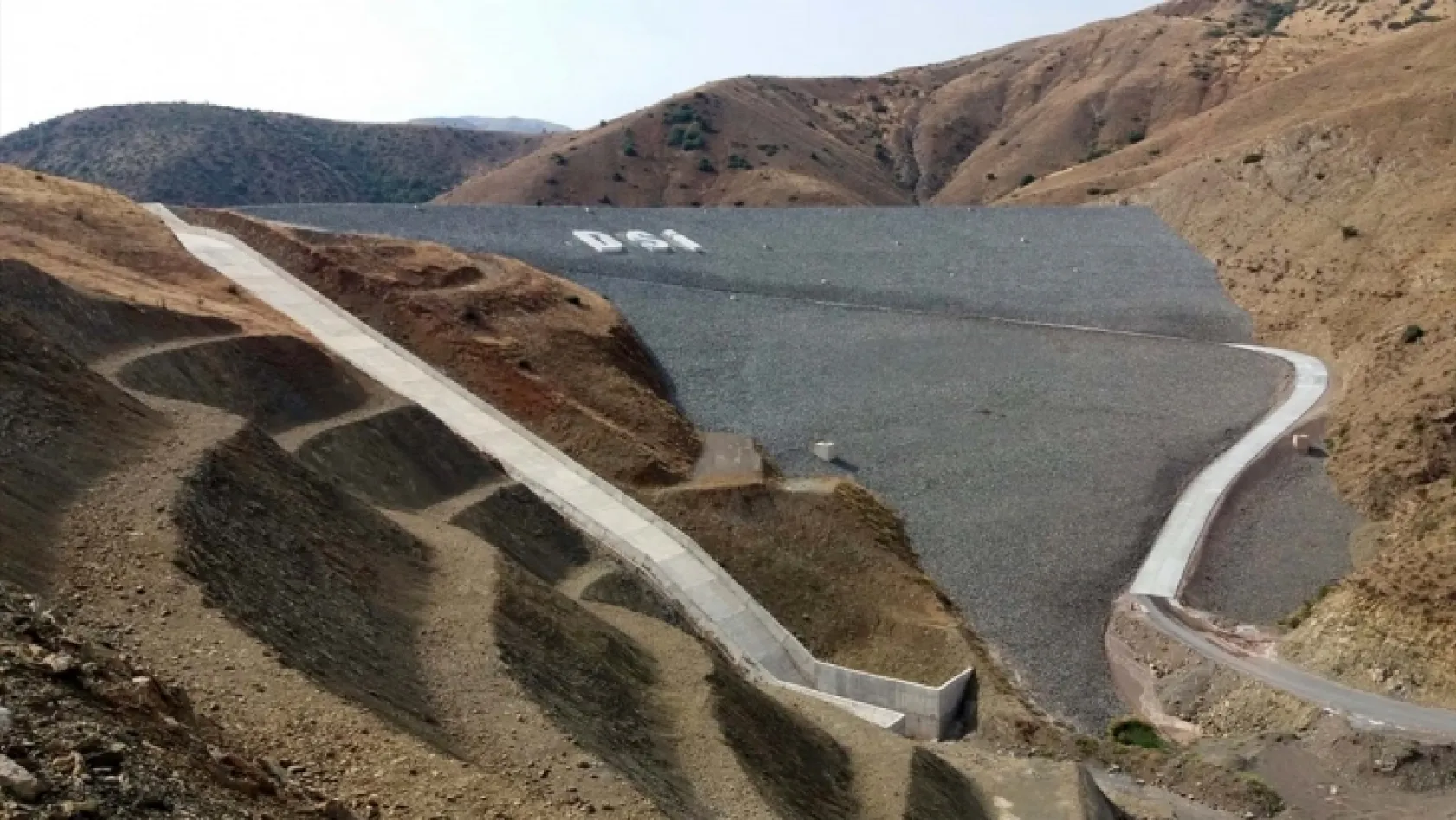 Hamzabey Barajı'nda su tutulmaya başlandı