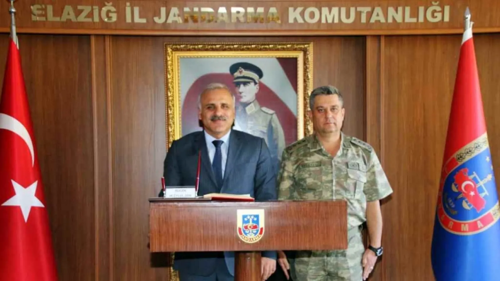 Vali Zorluoğlu'ndan Jandarma Komutanına ziyaret