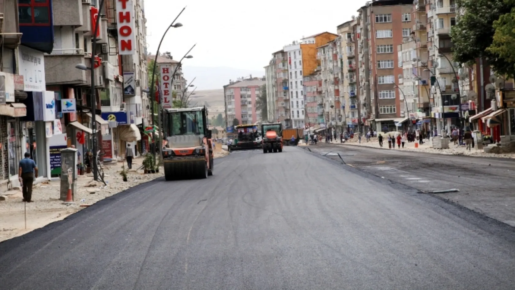 Bosna Hersek Bulvarı'nda asfalt çalışmaları