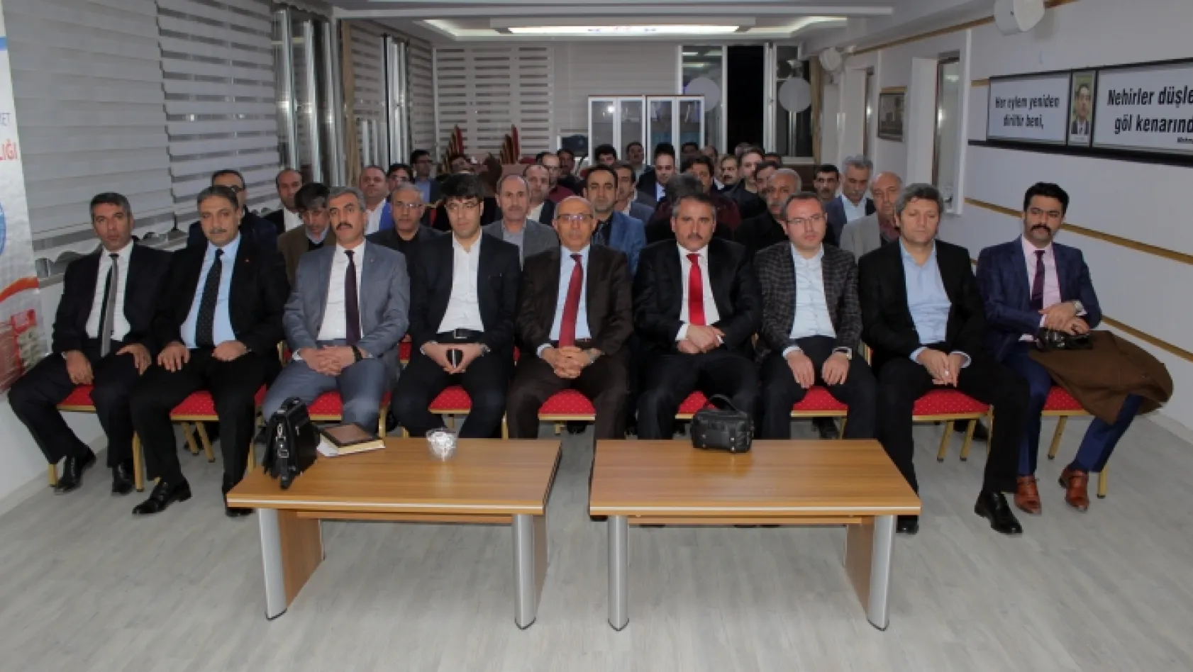Elazığ'da eğitim çalışanlarının sorunları dinlendi