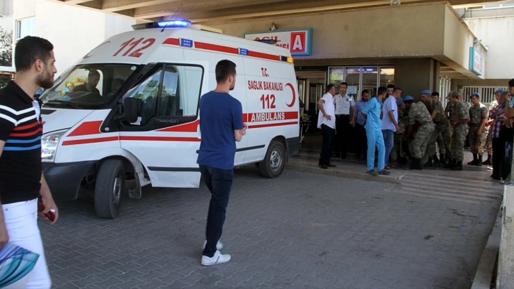Bingöl'de yaralanan asker Elazığ'a getirildi