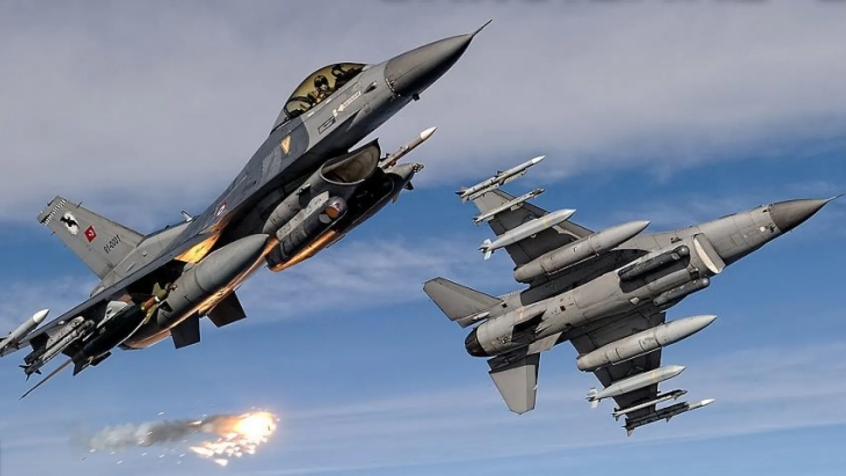 Savaş uçakları PKK'ya bomba yağdırdı