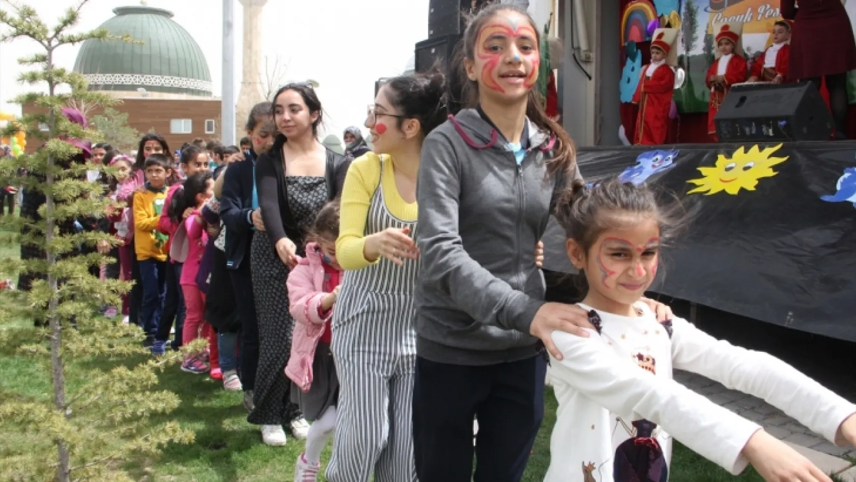 Elazığ'da çocuk festivali