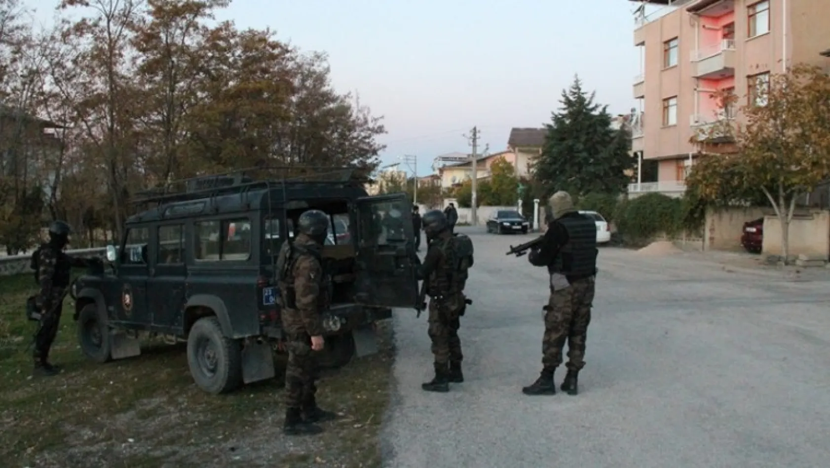 Elazığ'da DHKP-C'ye şafak baskını