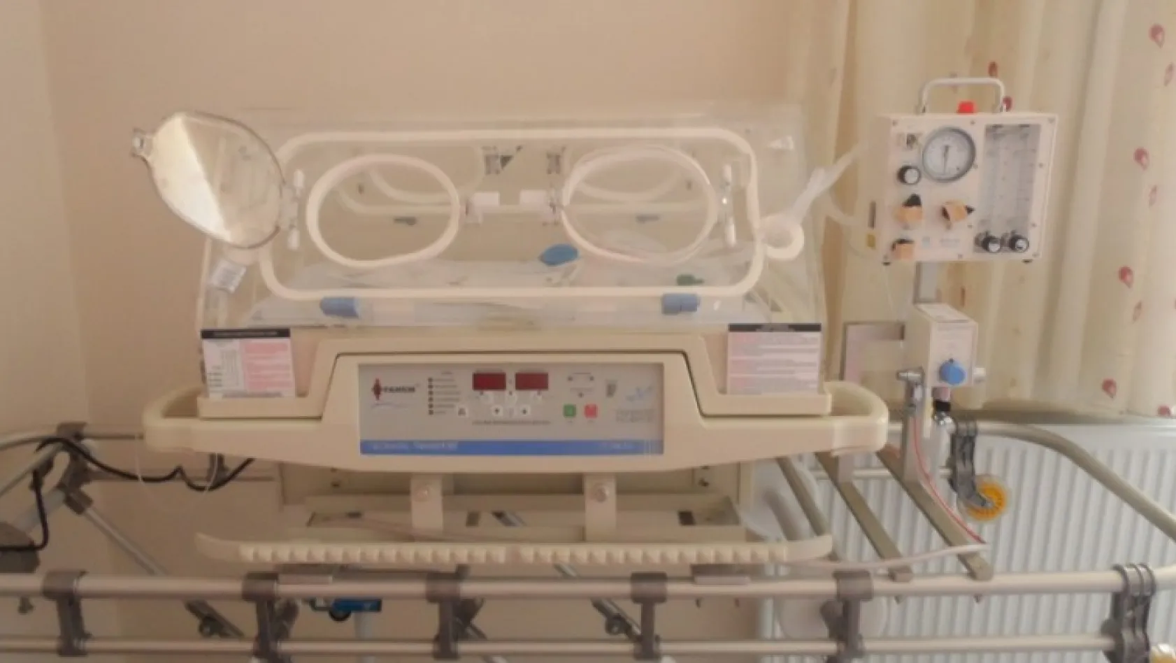 Palu Devlet Hastanesi'ne modern cihazlar