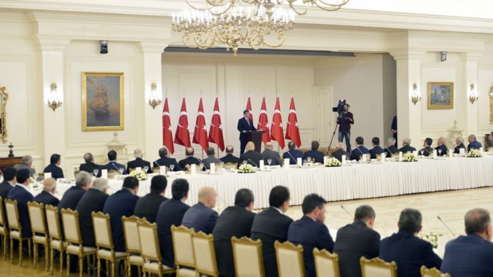 Başbakan Davutoğlu STK'larla buluştu