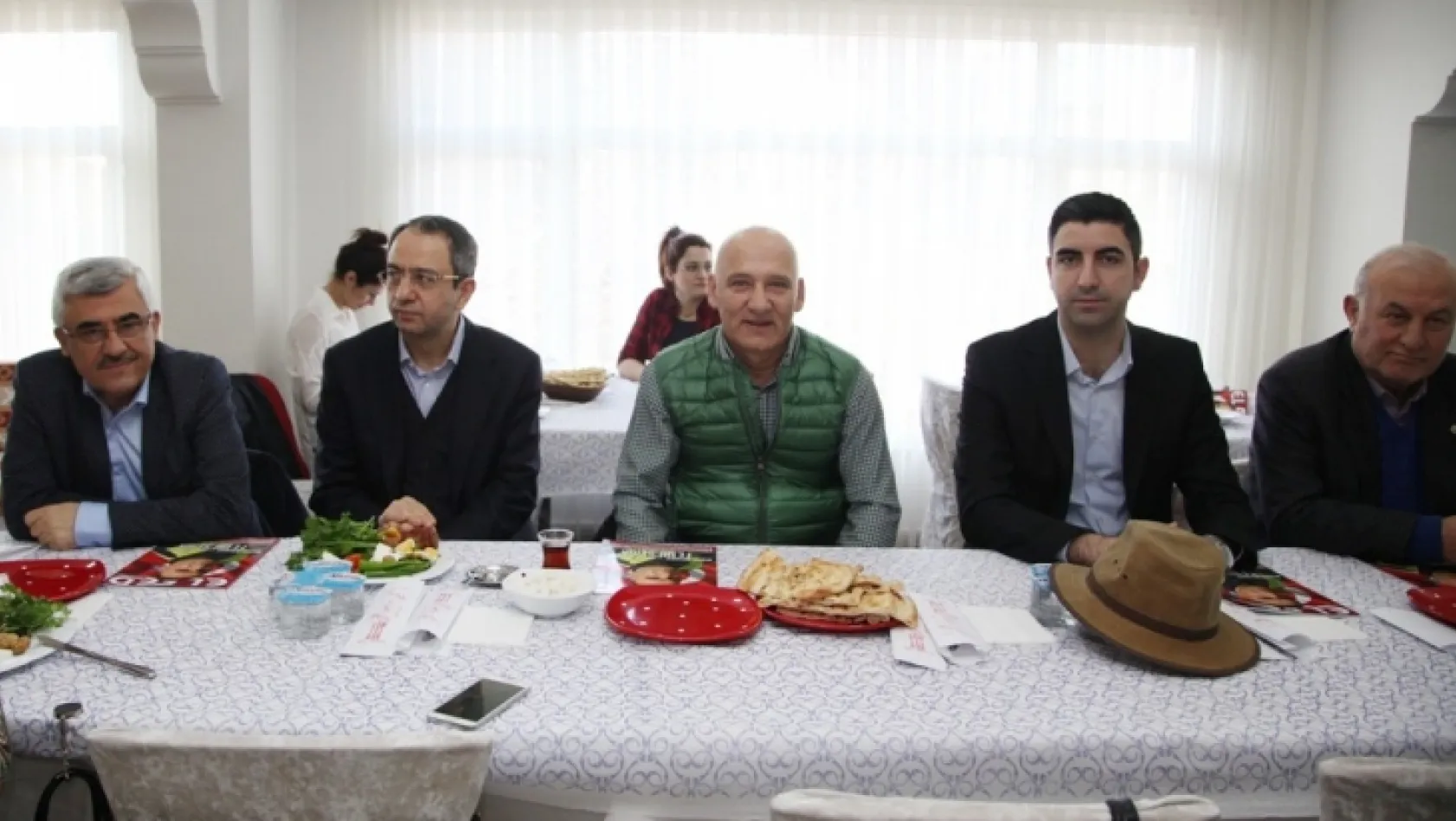 Kartal Belediye Başkanı Elazığlılarla buluştu