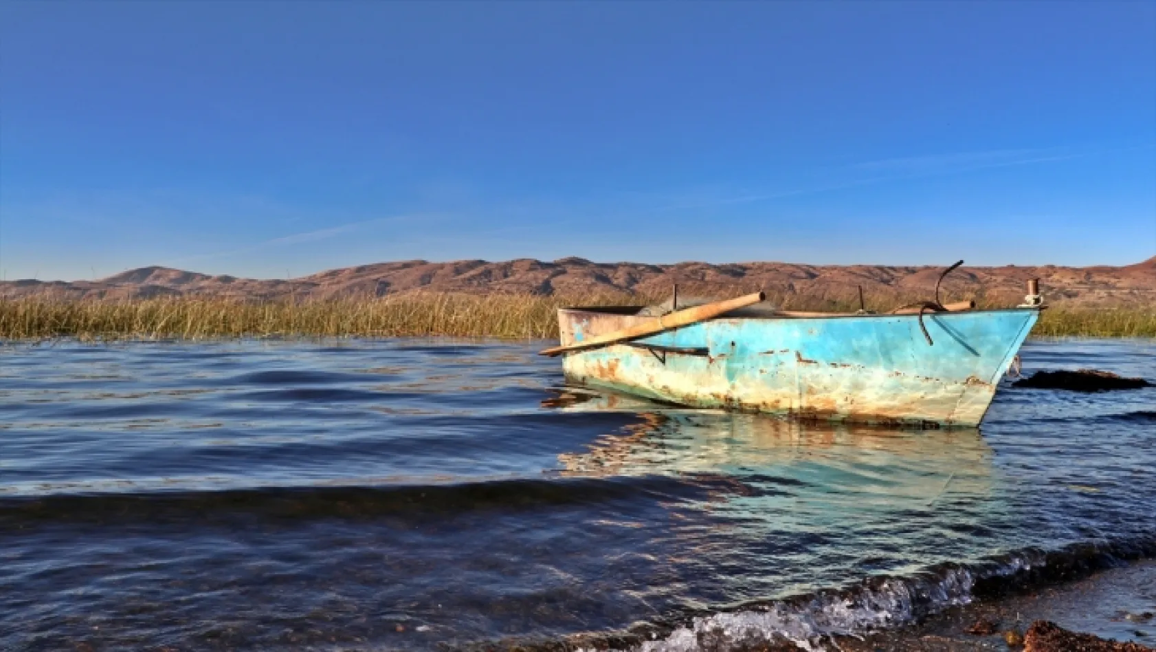 Hazar Gölü'nde 'kartpostallık' manzaralar