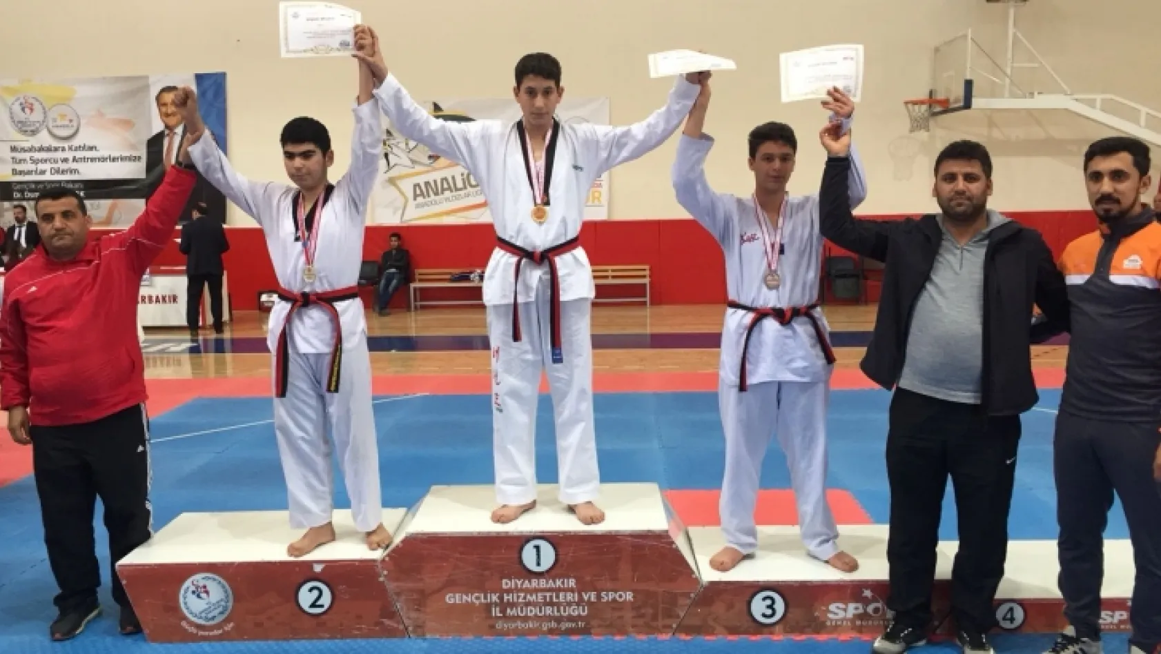 Elazığ Belediyesi Ulaşım Spor Kulübü sporcuları birinci oldu