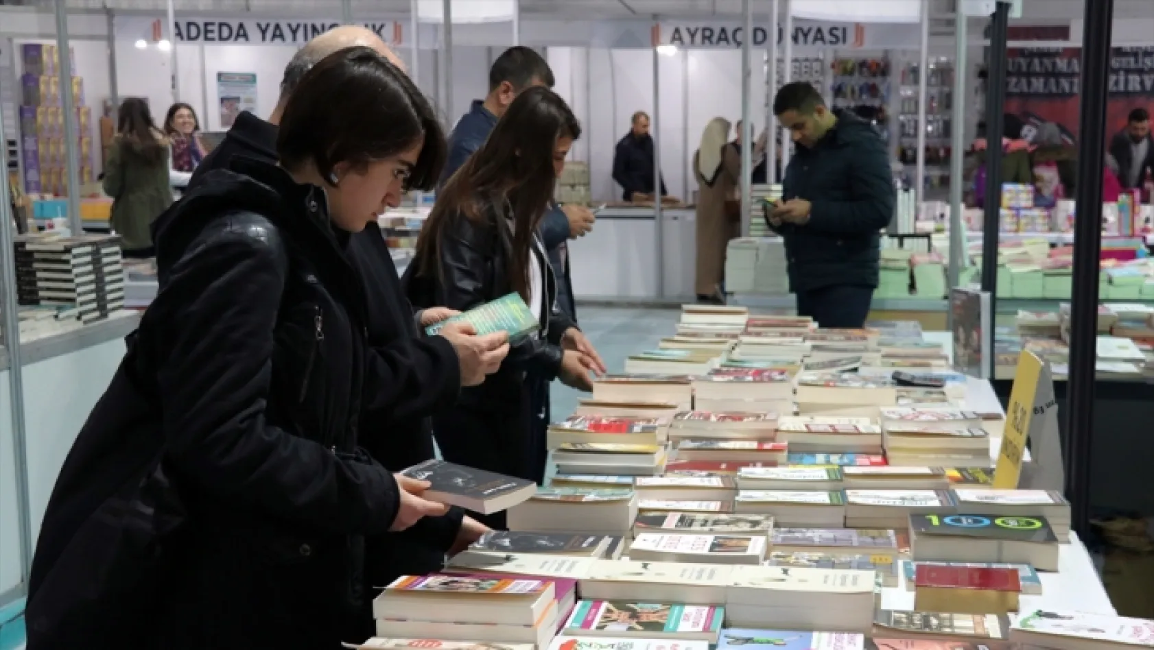 Elazığ'da 2. Ulusal Kitap Fuarı açıldı