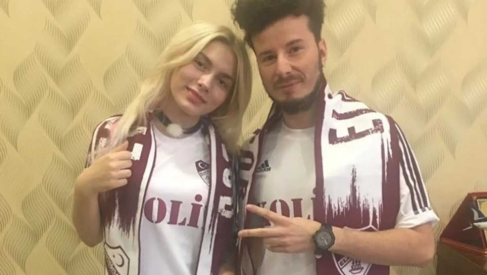 Aleyna Tilki'den Elazığspor'a destek