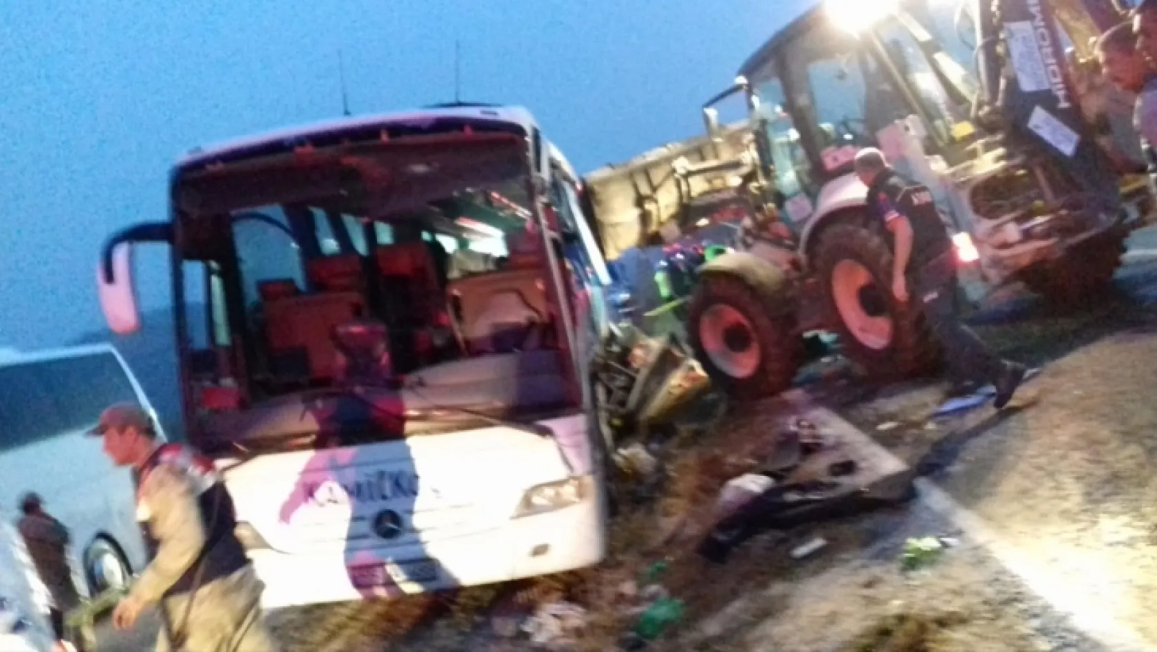 Kahramanmaraş'ta trafik kazası: 7 ölü, 24 yaralı