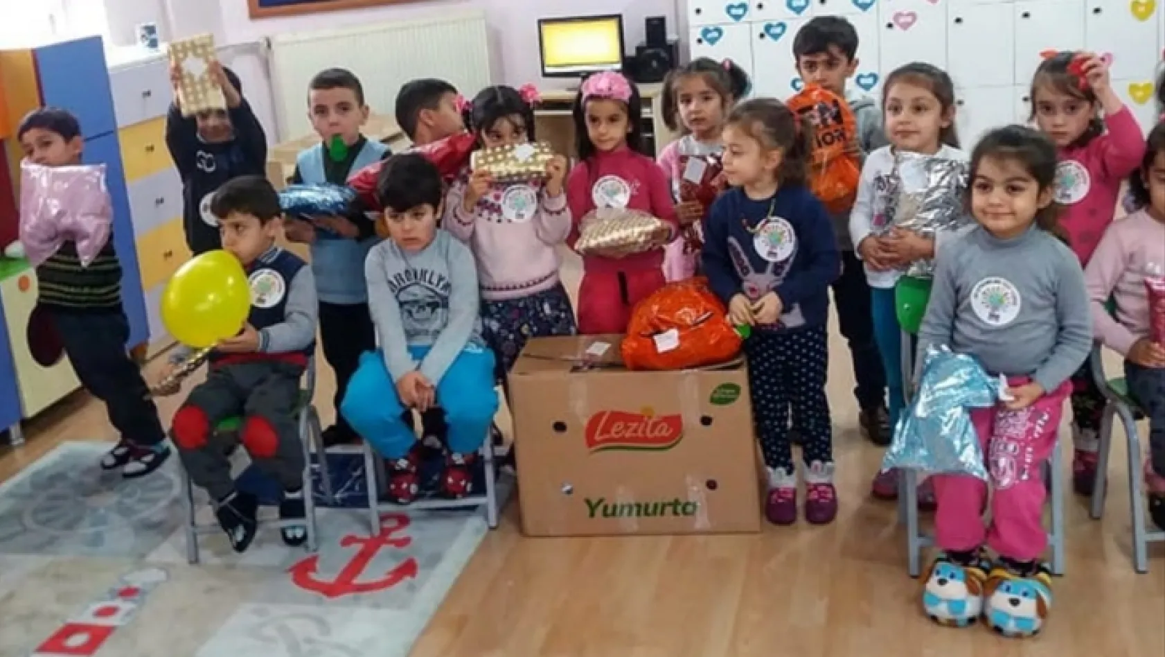 Miniklerden Suriyeli yetimlere anlamlı destek