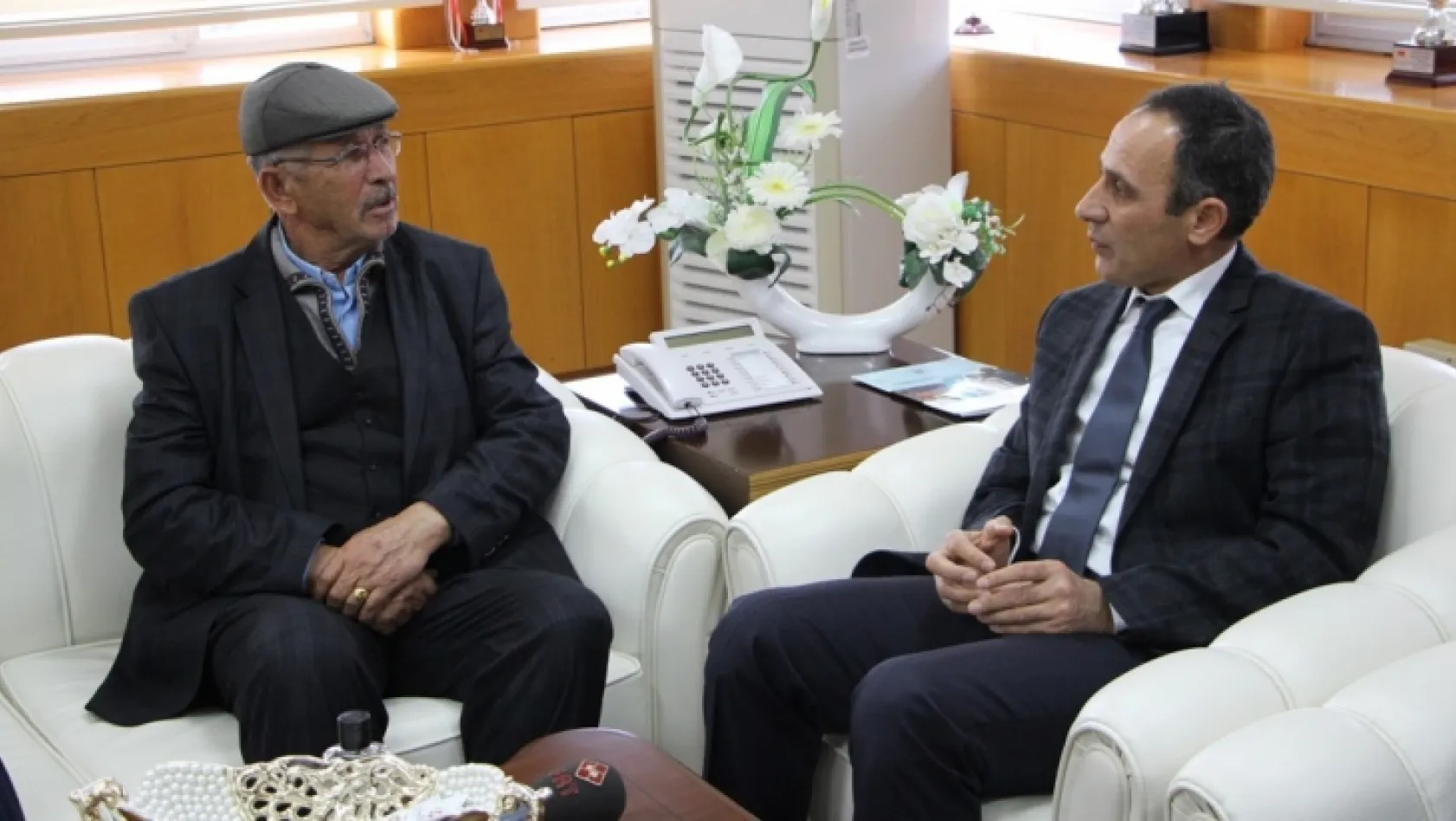Şehit Ömer Halisdemir'in babasından Rektör Demirdağ'a ziyaret