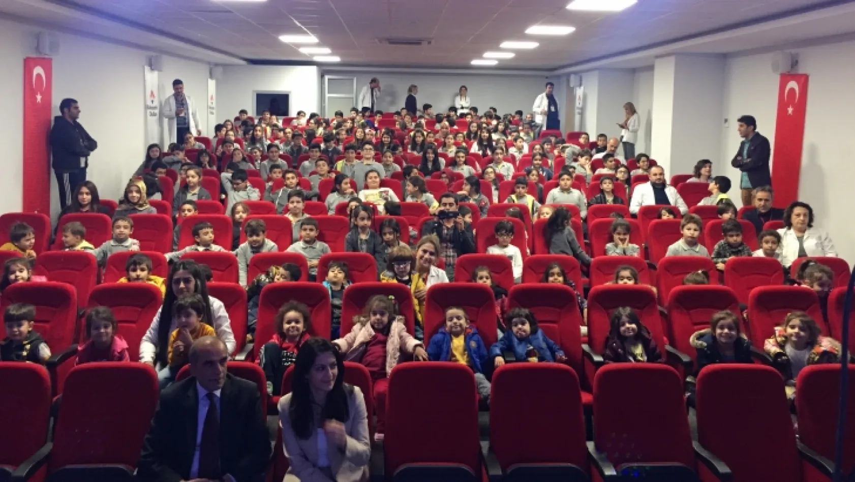 Koro'dan Bahçeşehir öğrencilerine eğitim konseri