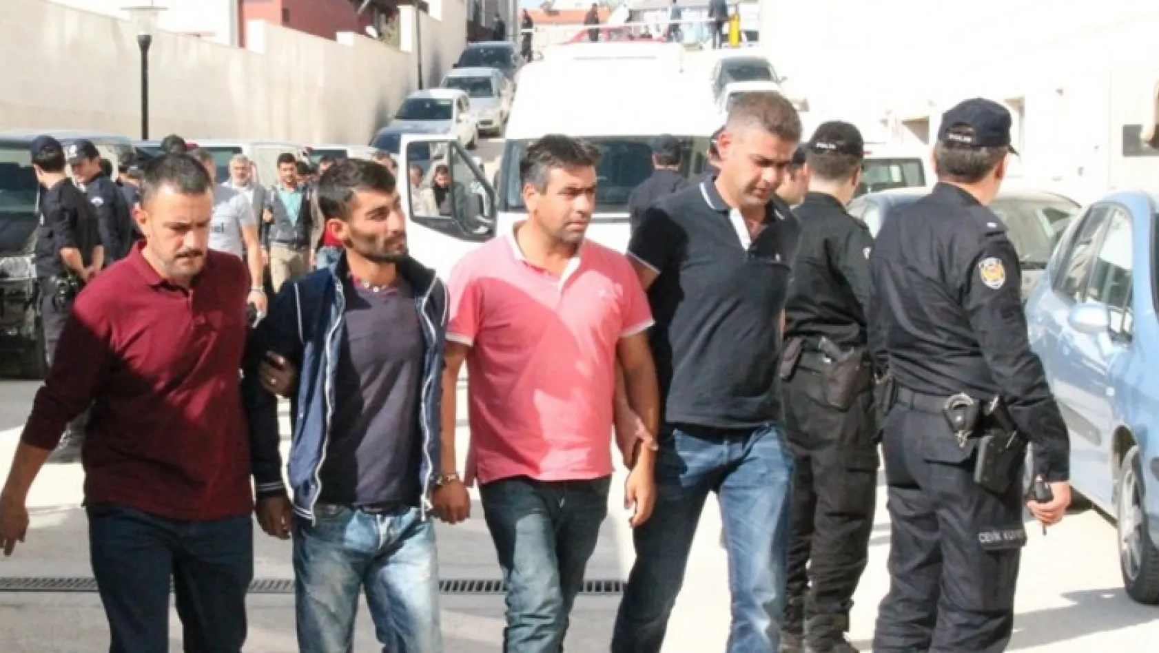 Terör operasyonunda 4 kişi tutuklandı