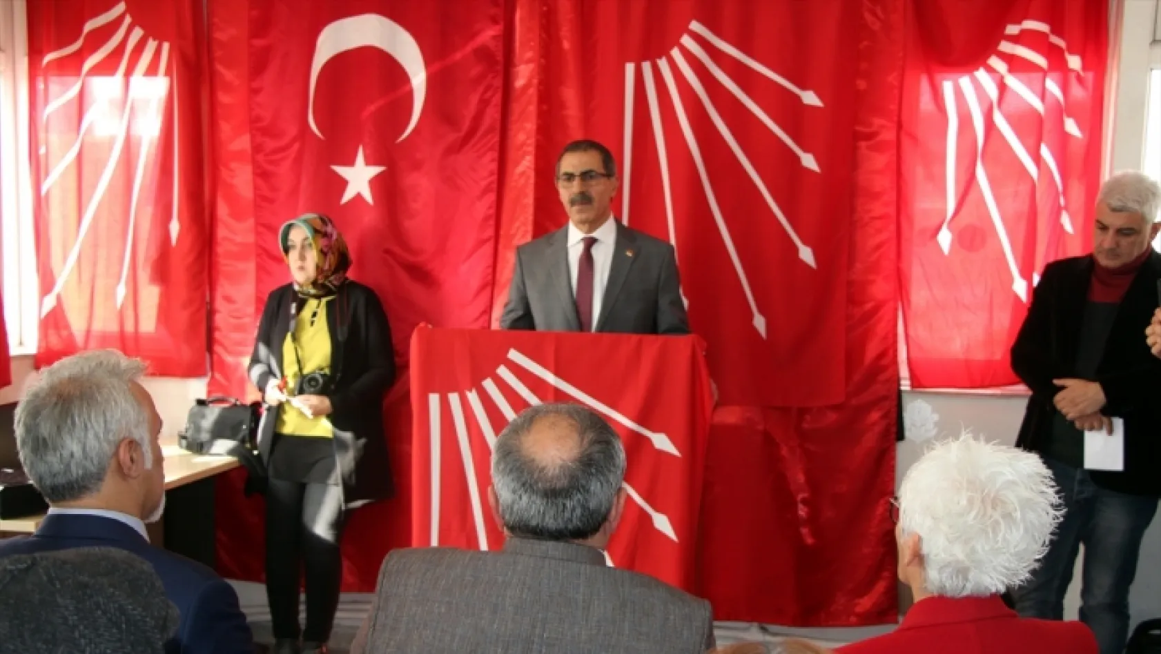CHP, Elazığ Belediye Başkan Adayını açıkladı