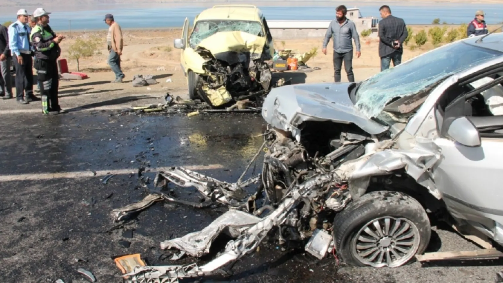 Elazığ-Bingöl yolunda kaza: 2 ağır yaralı