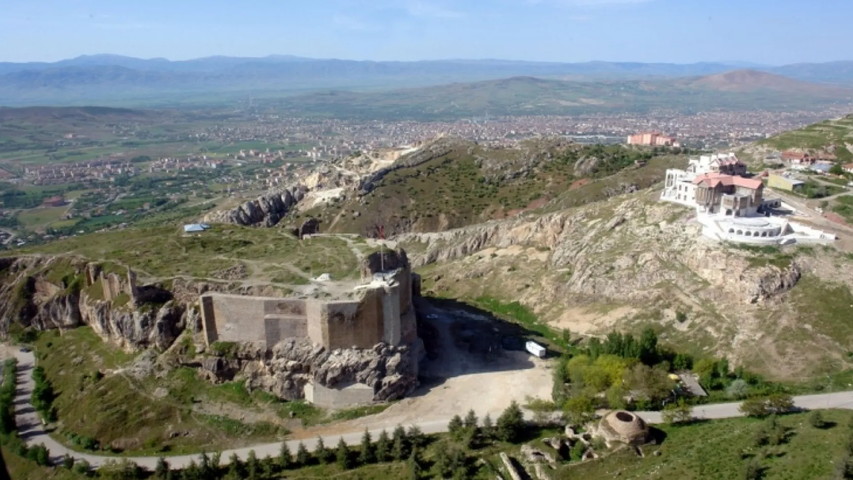 Elazığ Belediyesi tarihi mirasın yaşatılması için çalışıyor