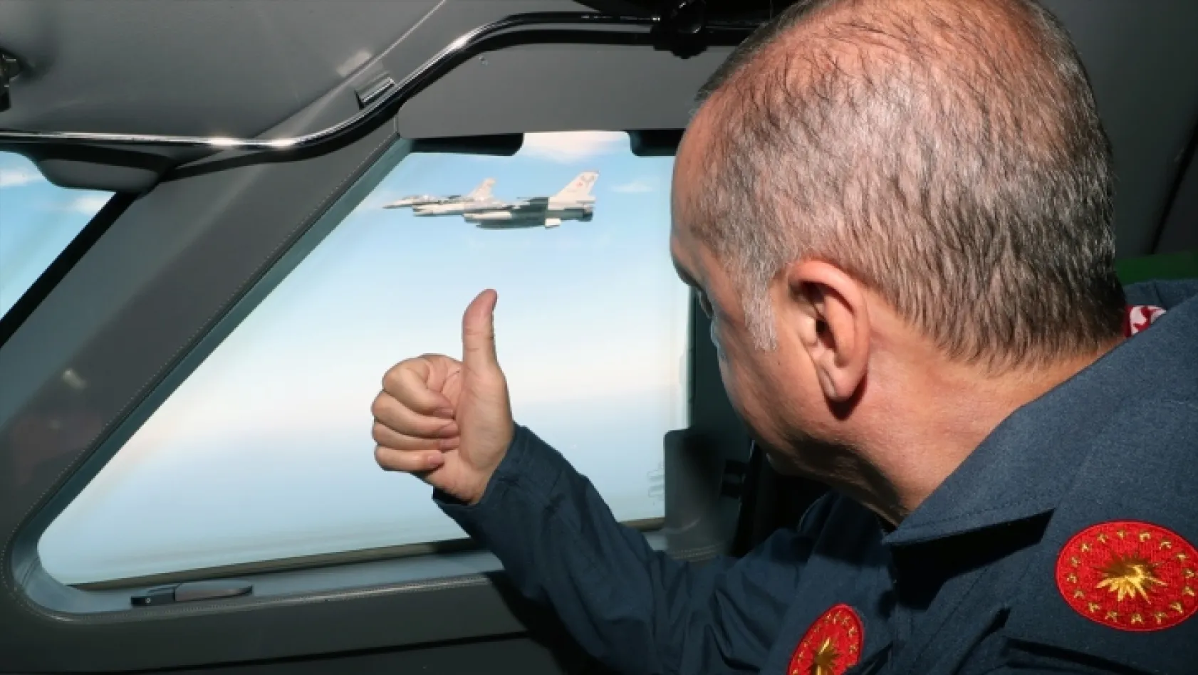 Cumhurbaşkanı Erdoğan TEKNOFEST'e F 16'lar eşliğinde geldi