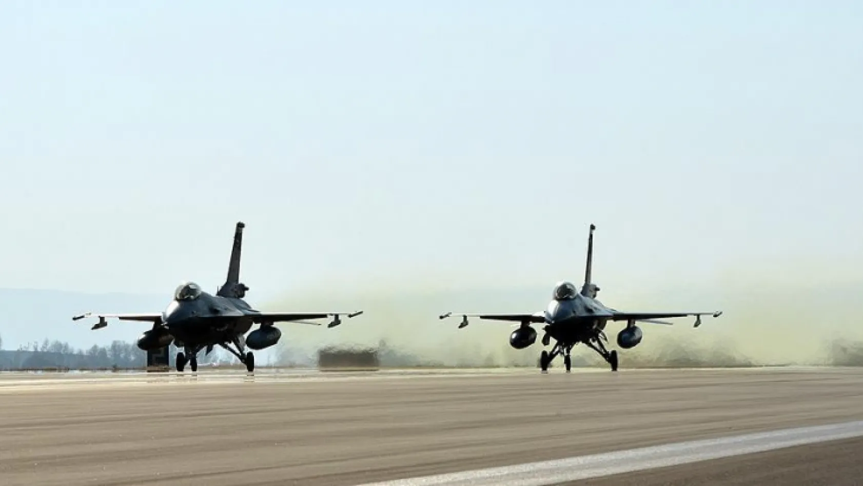 Türk jetlerinden Kuzey Irak'a hava harekatı
