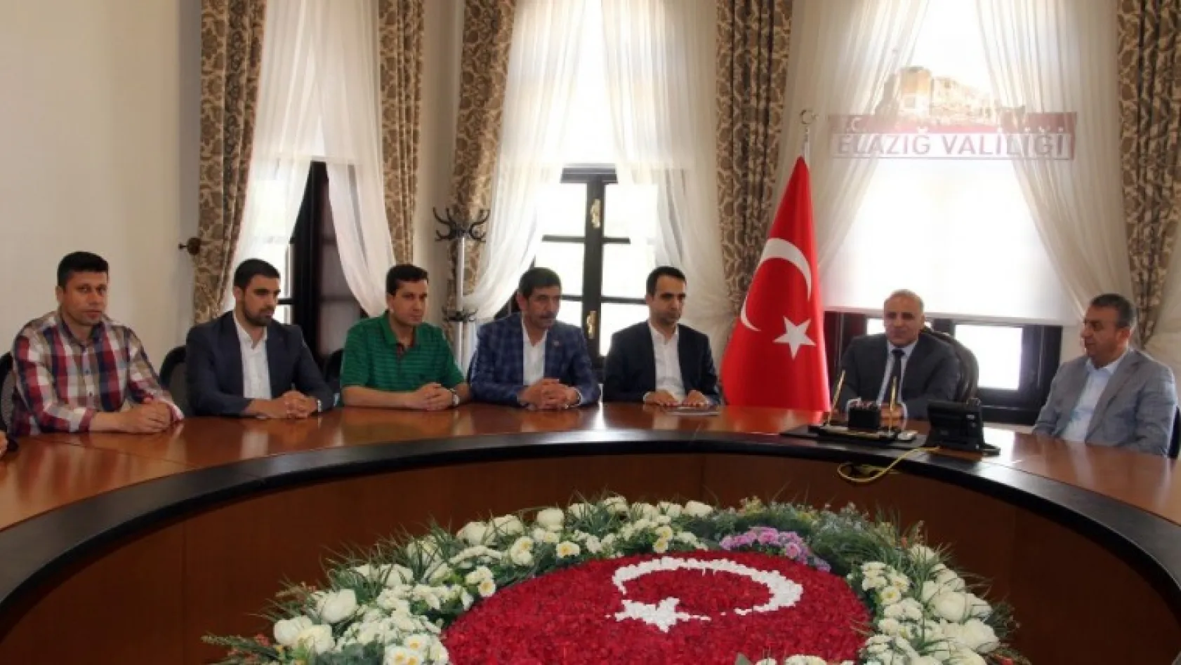 Elazığspor'dan Vali Zorluoğlu'na ziyaret