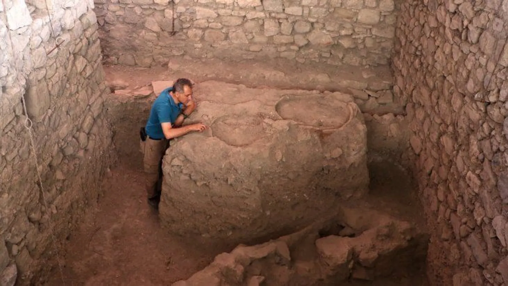 Harput Kalesi'nde arkeolojik kazı