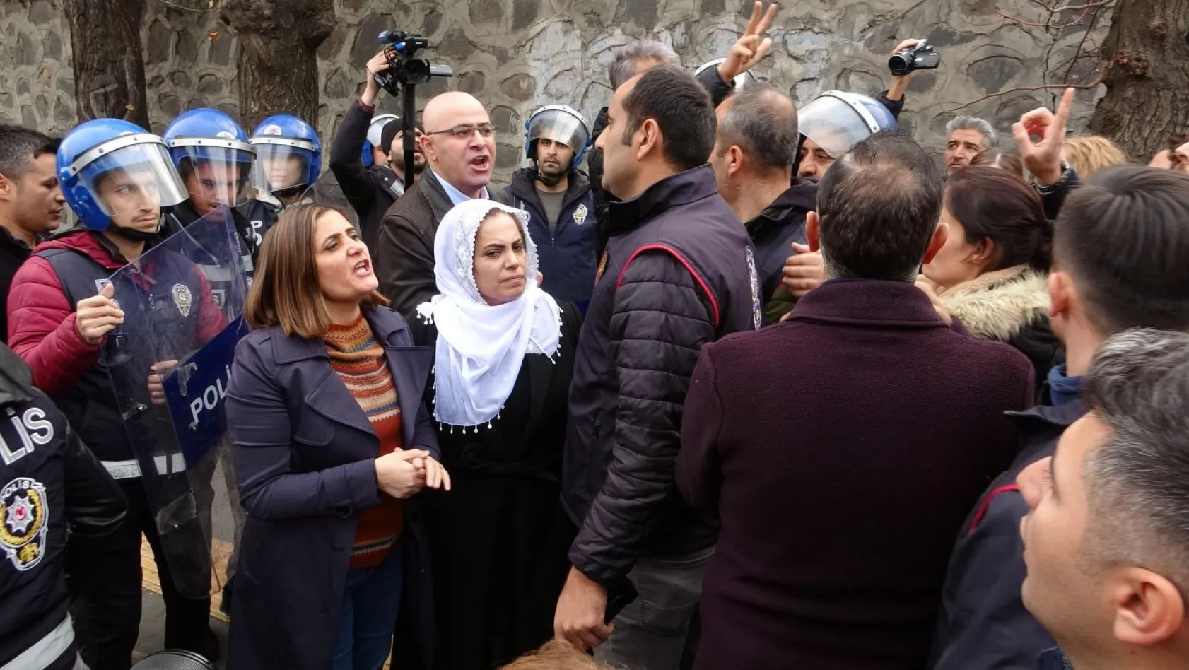 HDP'li vekilden polislere tehdit