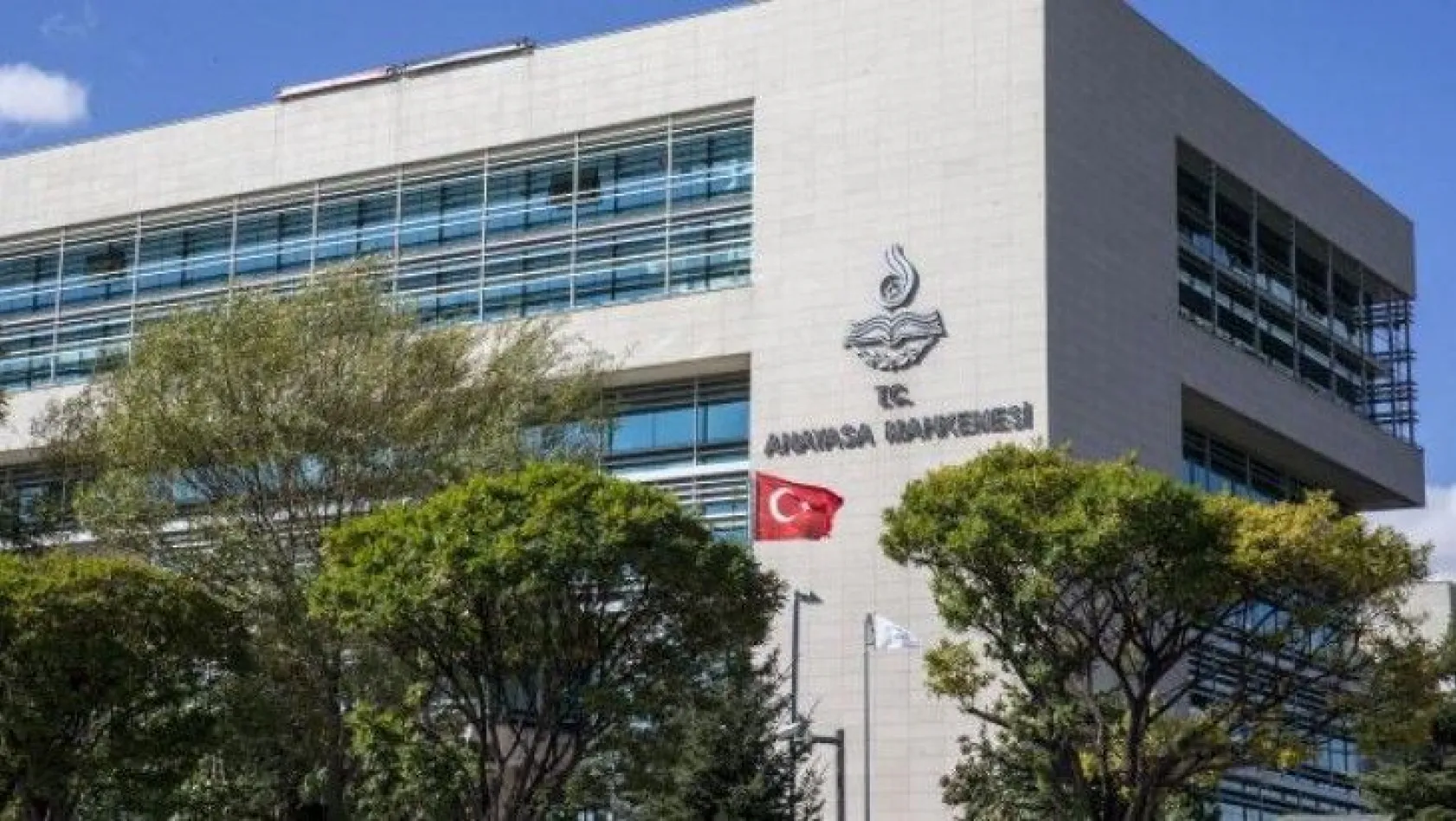HDP'ye kapatma davası: AYM ilk incelemeyi yarın yapacak