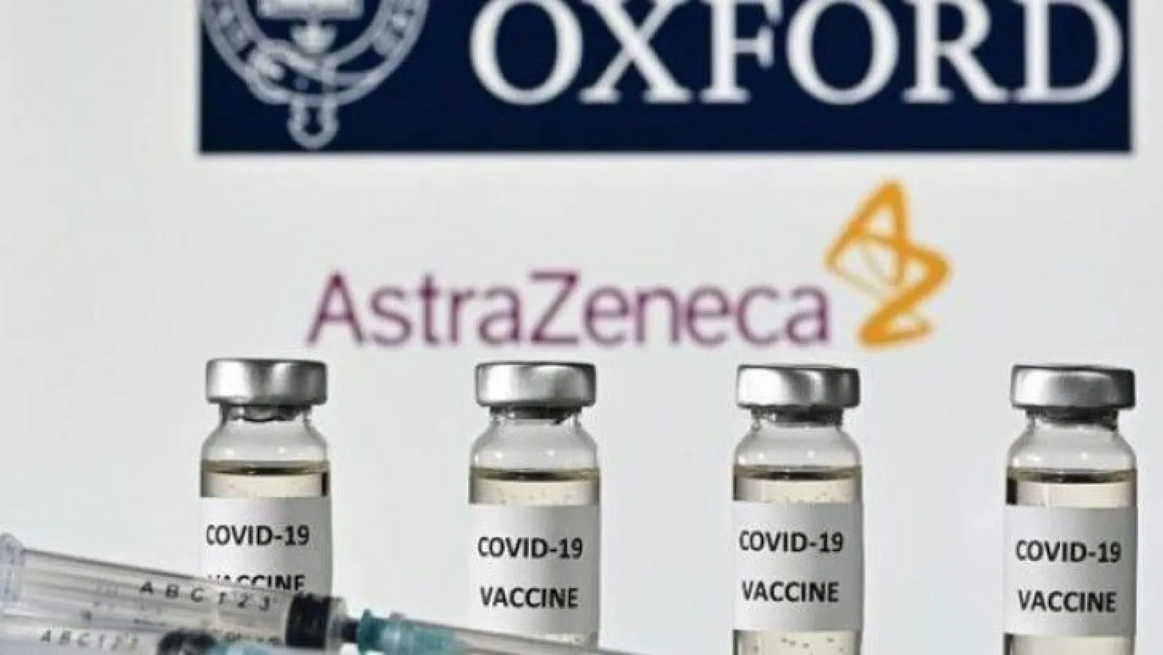 İngiltere'de Oxford Astrazeneca'nın koronavirüs aşısı onaylandı