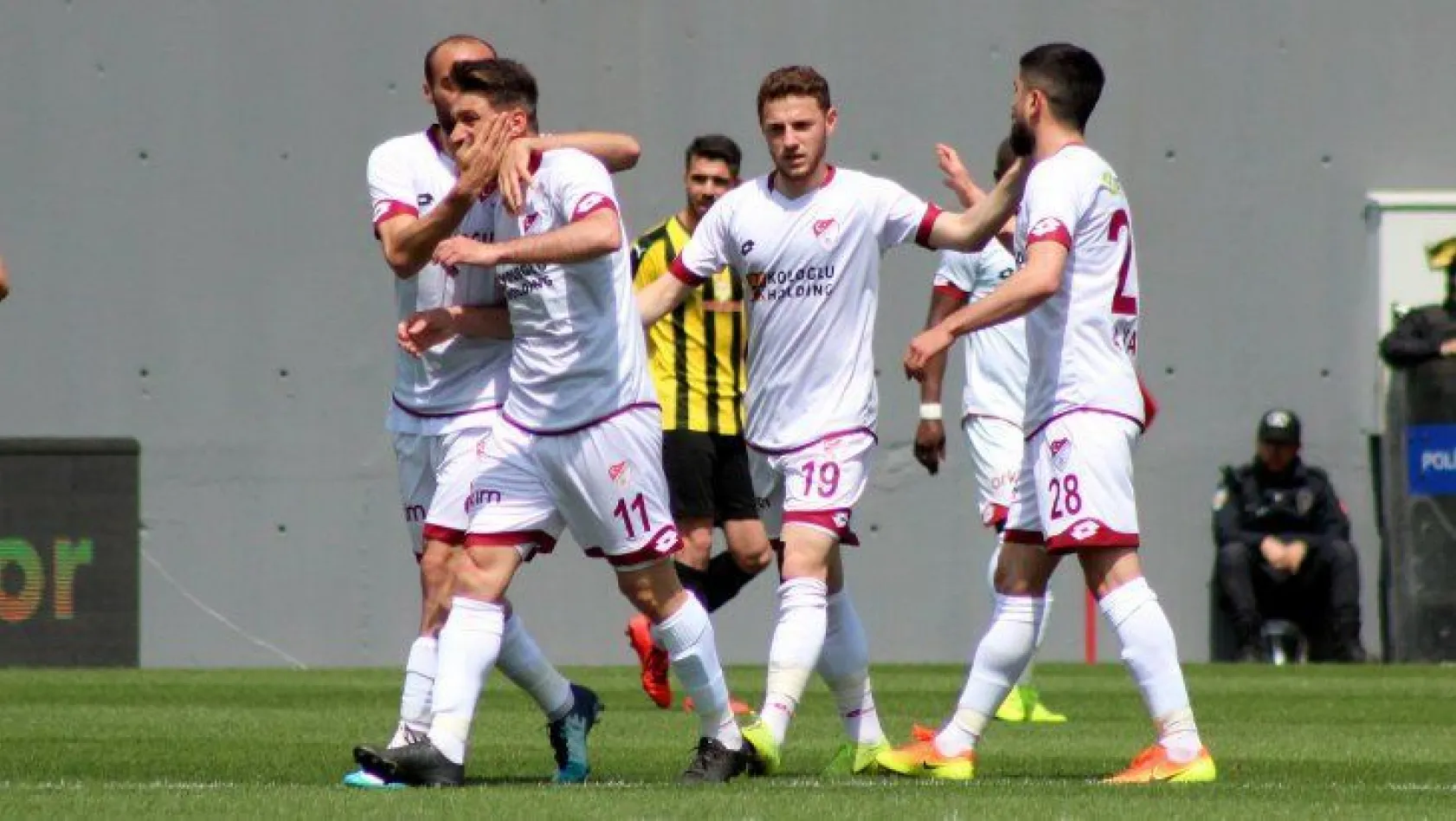 İstanbulspor 2 - 2 Elazığspor