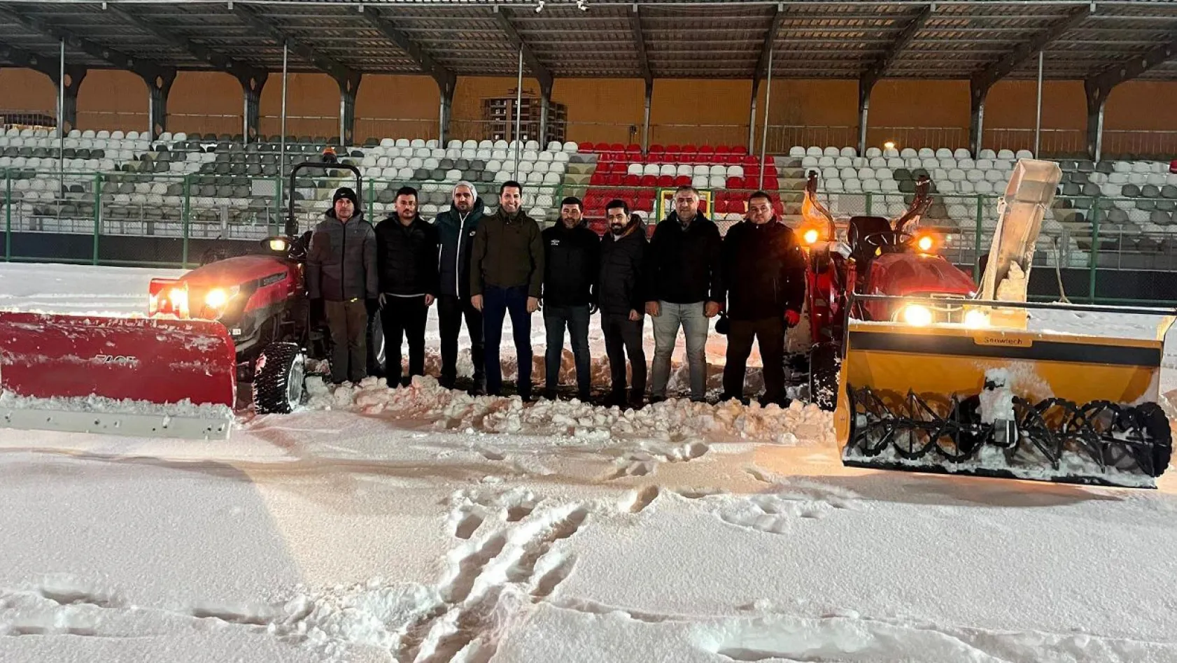 Kar yağışı futbol müsabakalarını etkiledi