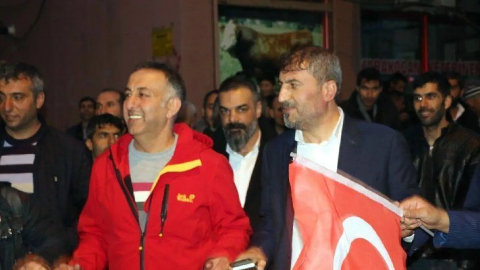 Karakoçan'da AK Parti sevinci
