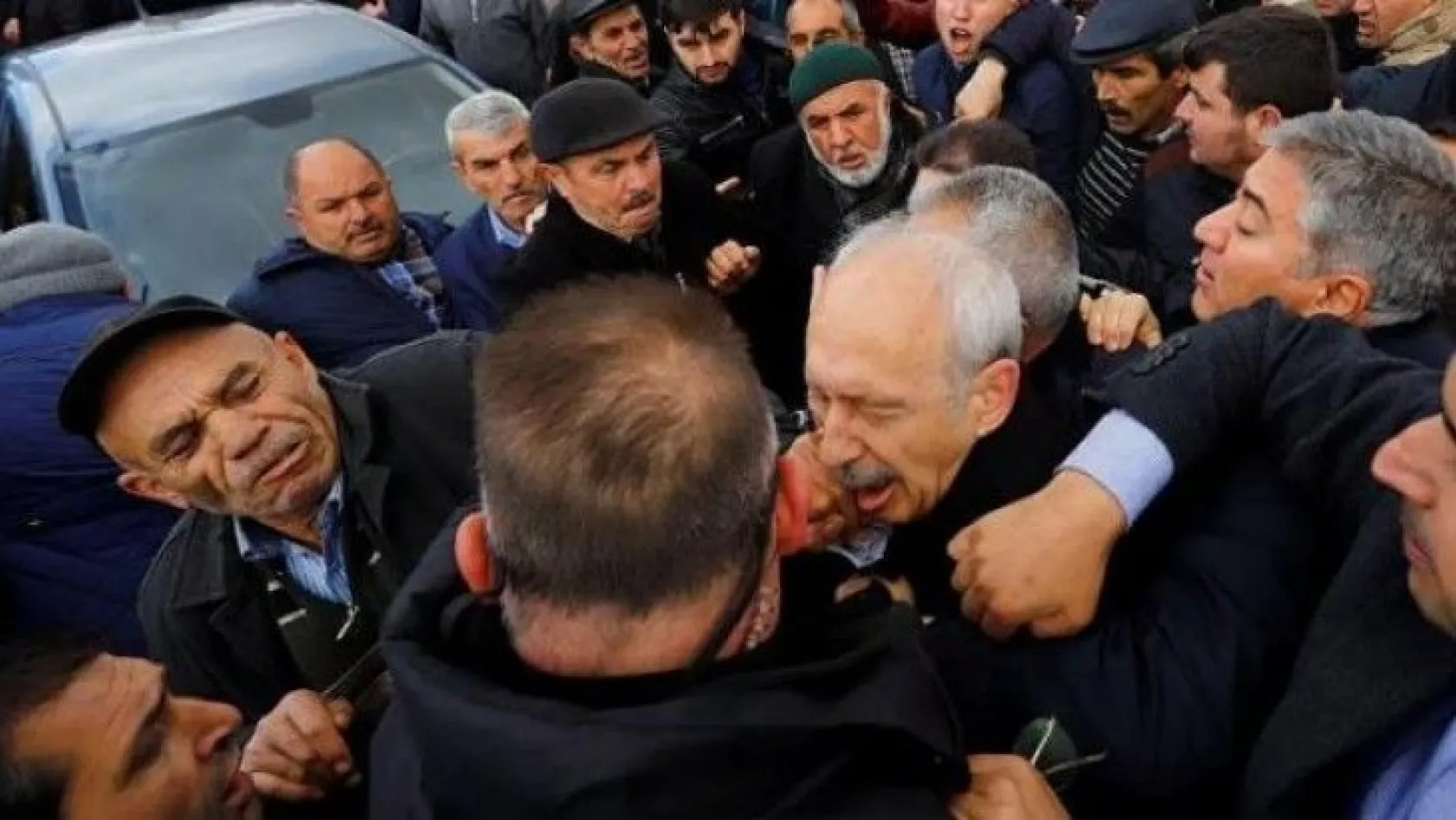 Kılıçdaroğlu'na şehit cenazesinde yumruk atan Sarıgün kendini bakın nasıl savundu