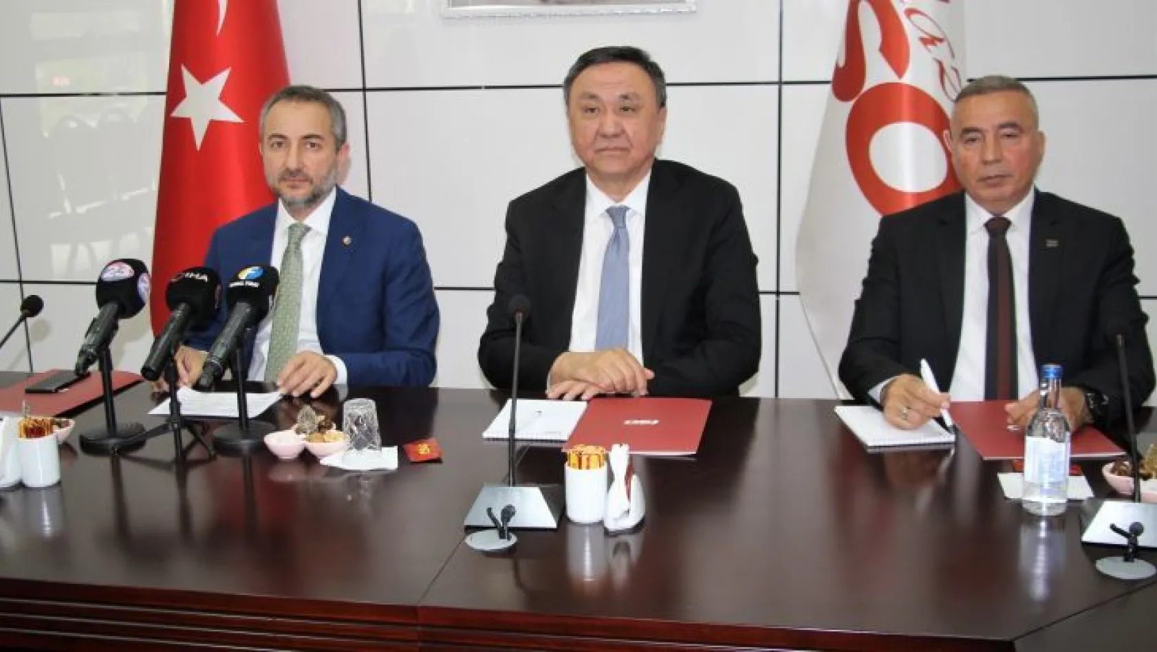 Kırgızistan-Türkiye iş fırsatları toplantısı yapıldı