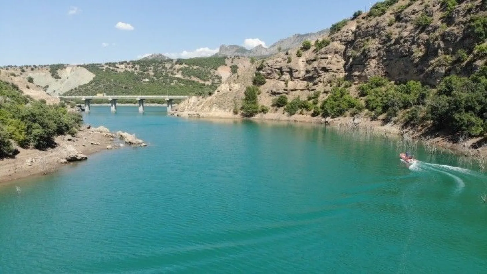 Kodu düşürülen baraj gölünde Gülistan aranıyor