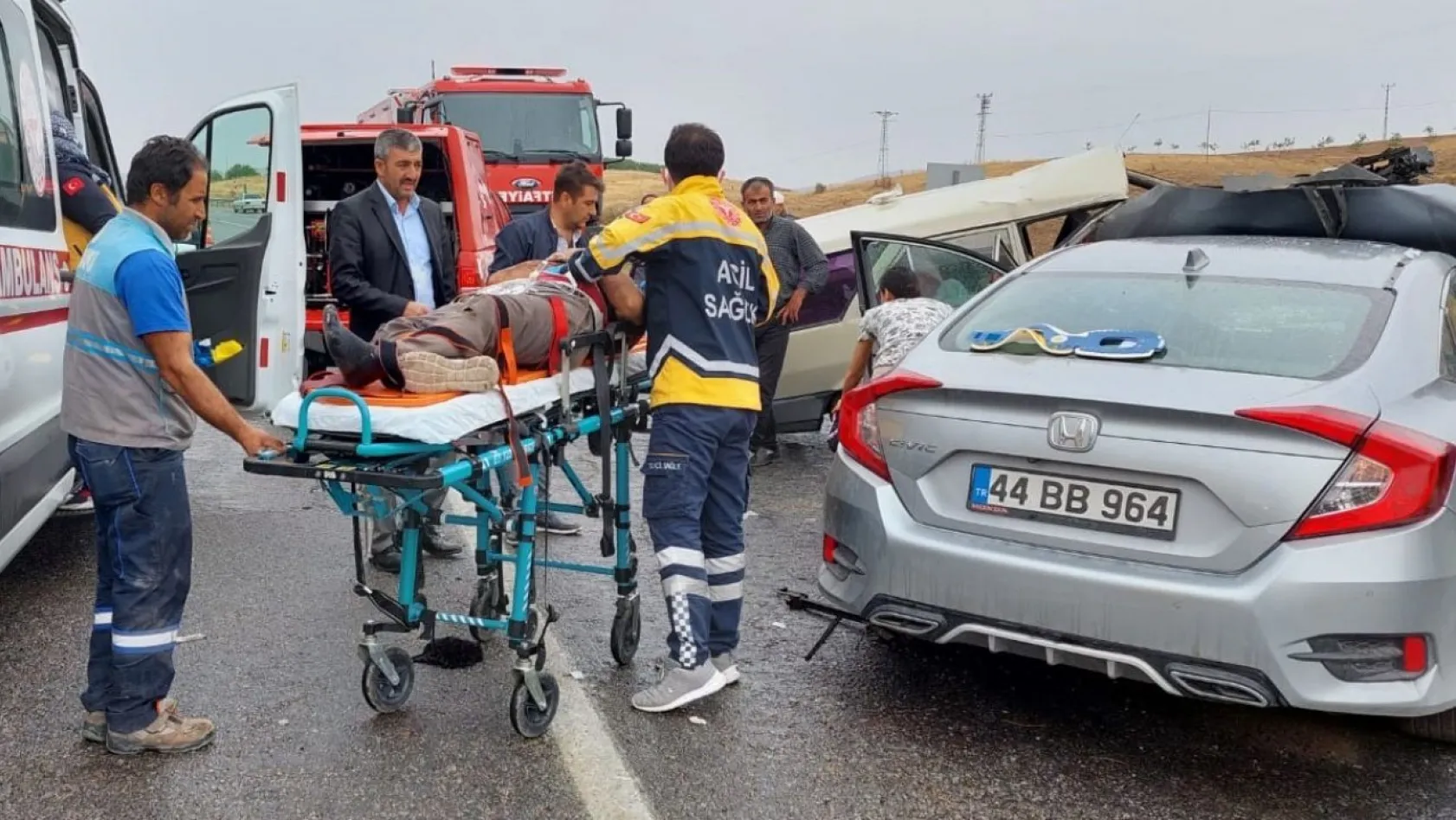 Malatya'da feci kaza: Ölü ve yaralılar var