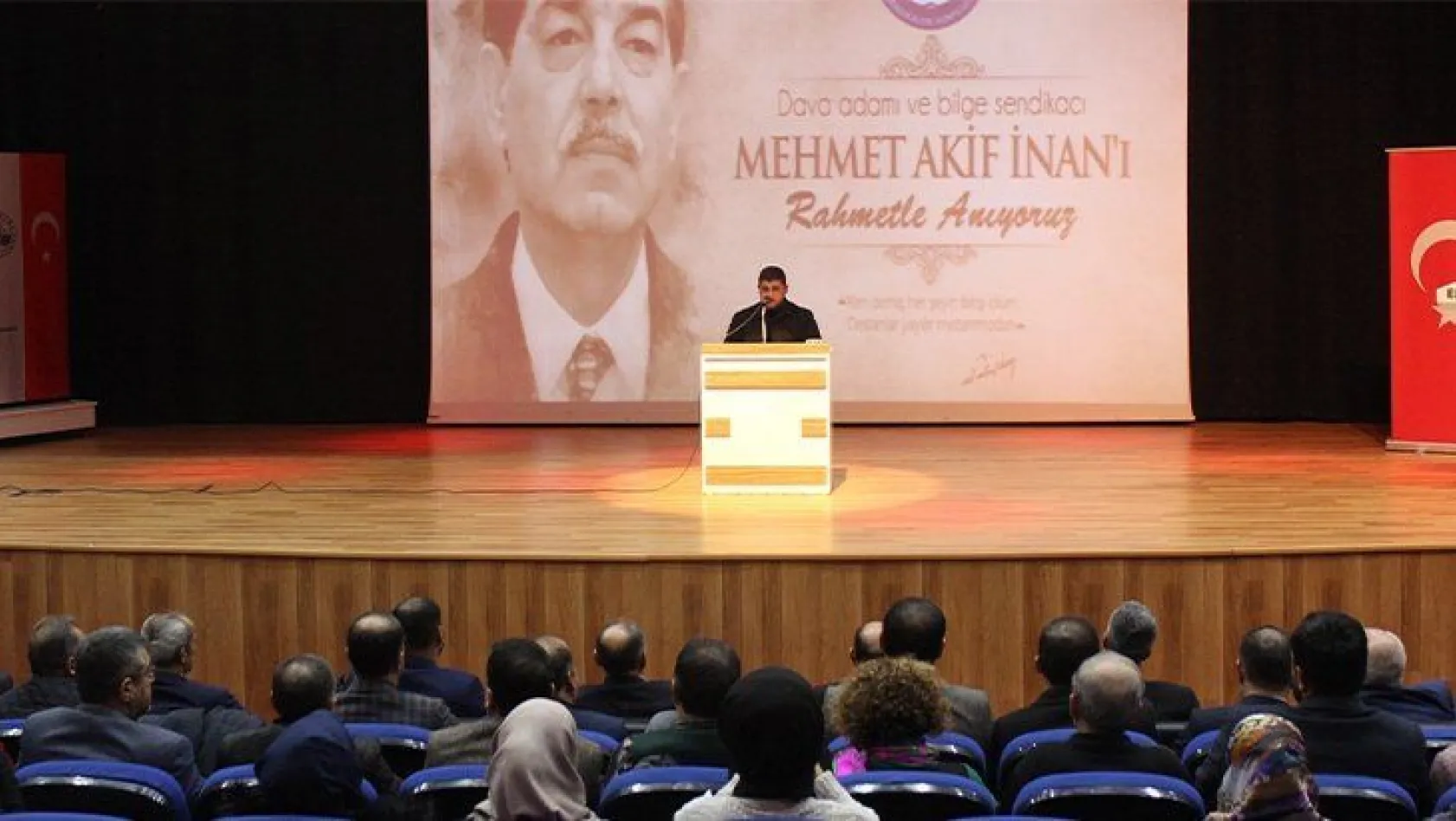 Mehmet Akif İnan anısına şiir yarışması