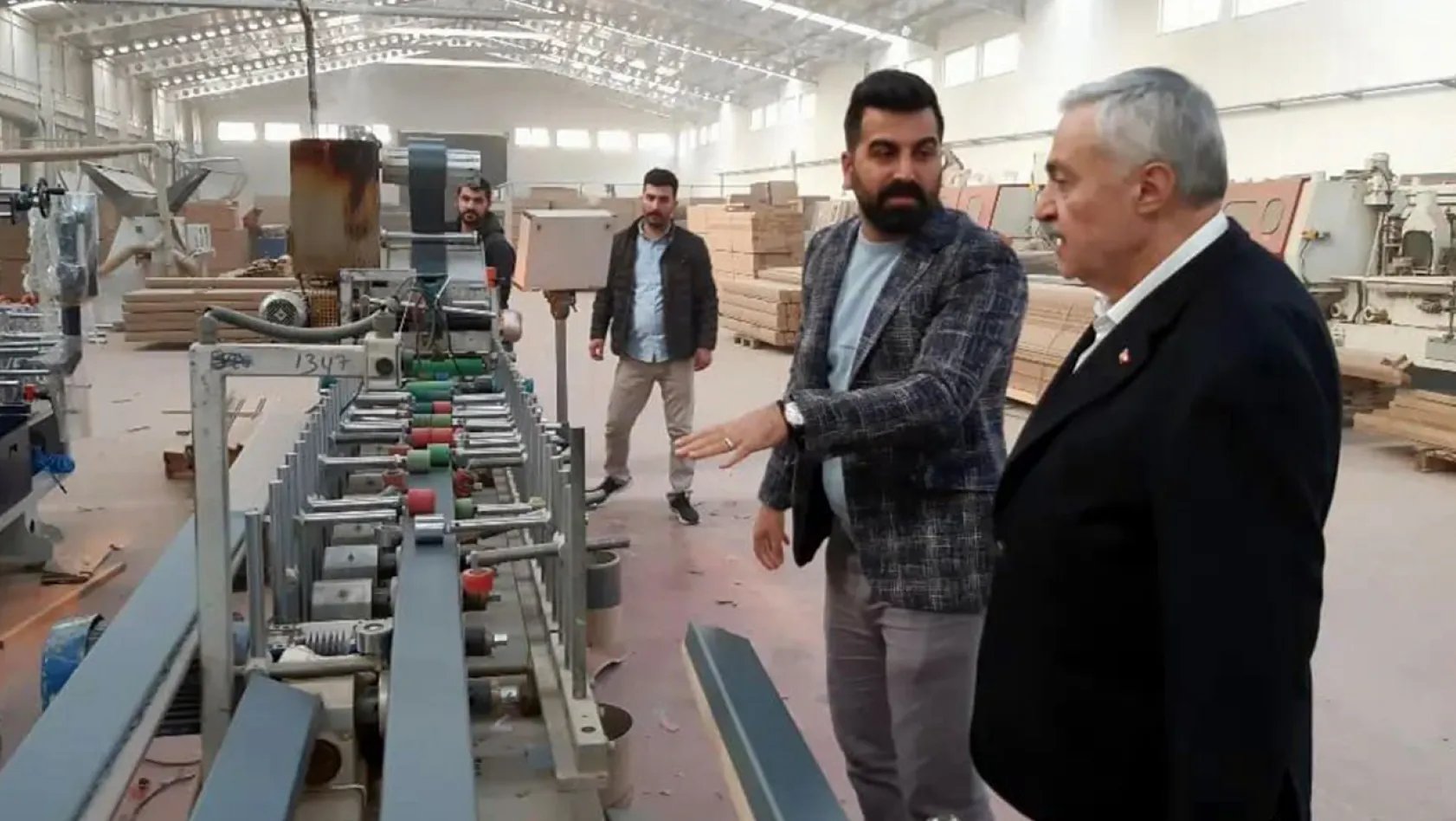 Milletvekili Demirbağ, mobilya üretim tesislerinde incelemelerde bulundu